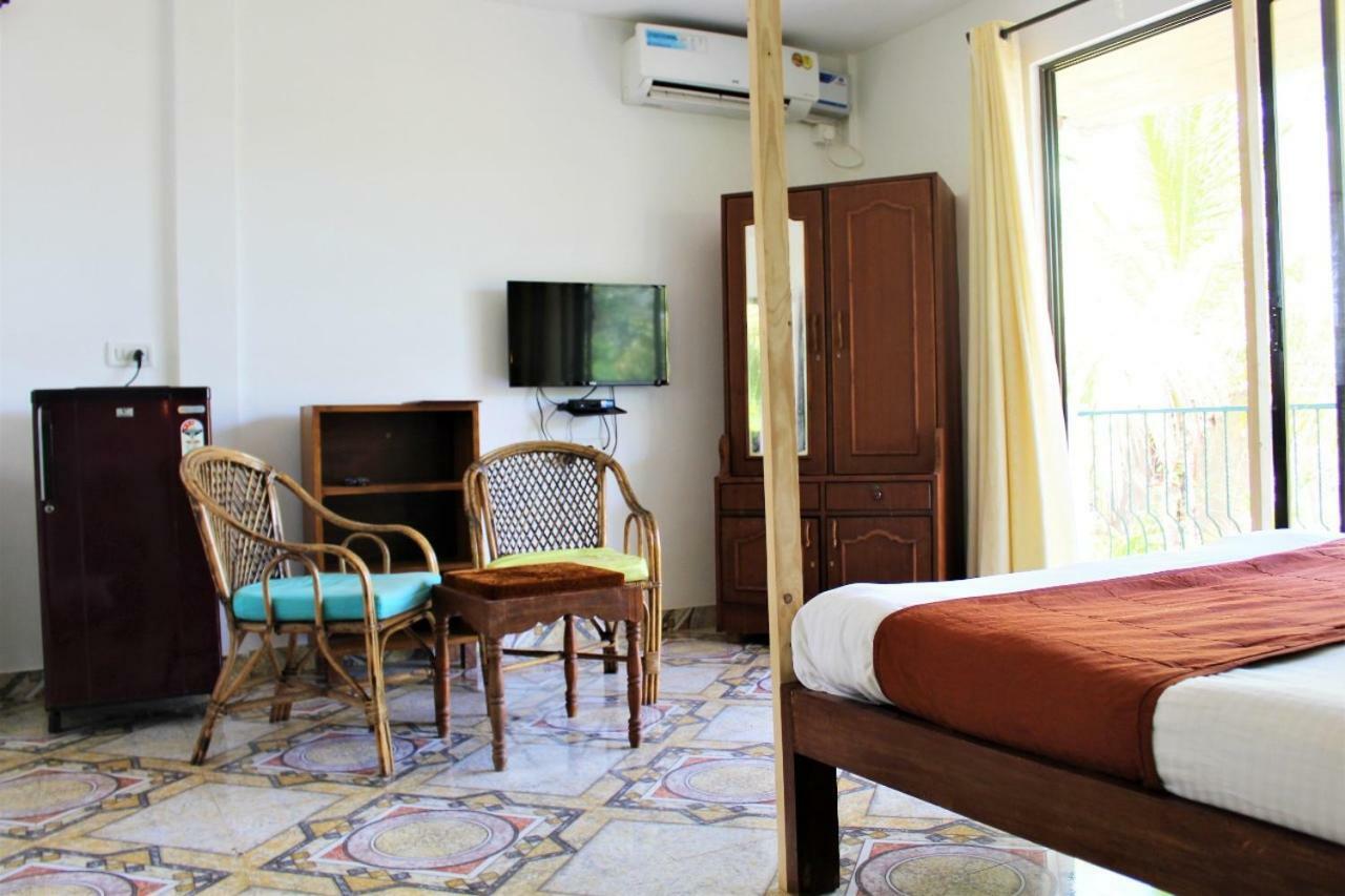Kaza A Le Pearl Resort Анджуна Екстериор снимка