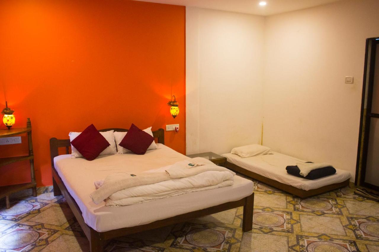 Kaza A Le Pearl Resort Анджуна Екстериор снимка