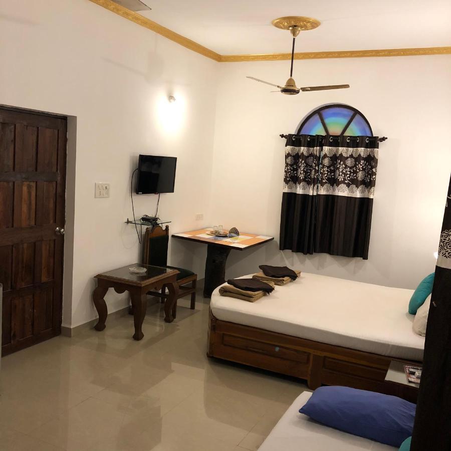 Kaza A Le Pearl Resort Анджуна Екстериор снимка