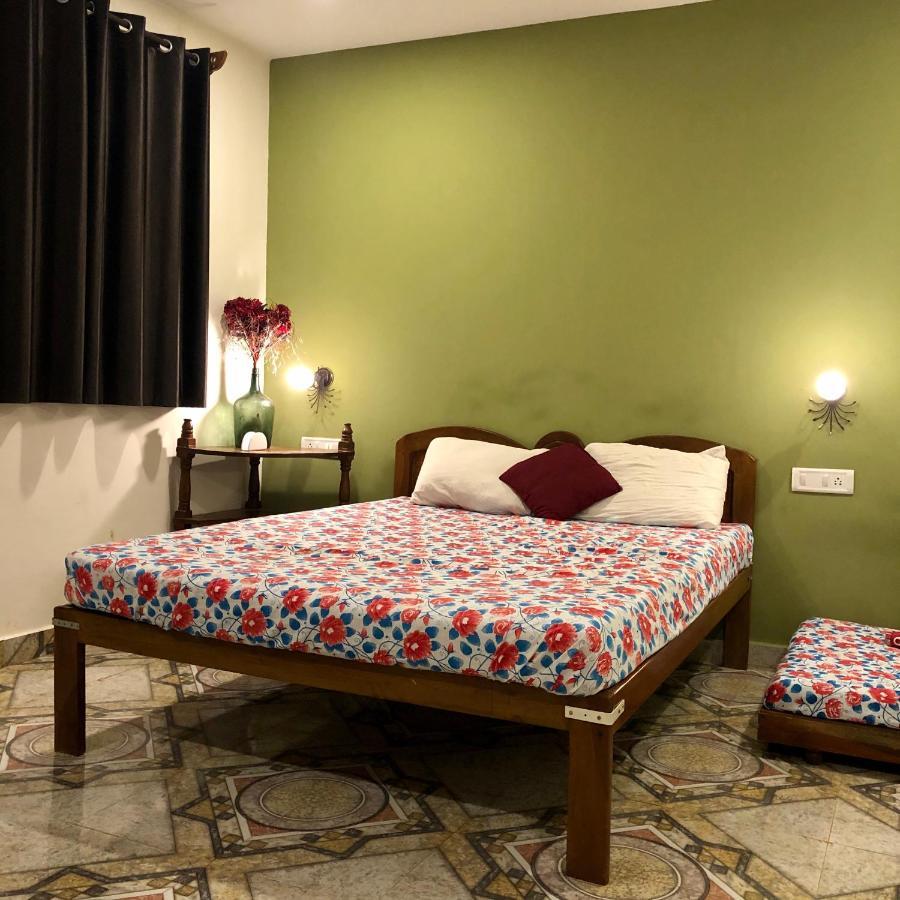 Kaza A Le Pearl Resort Анджуна Екстериор снимка