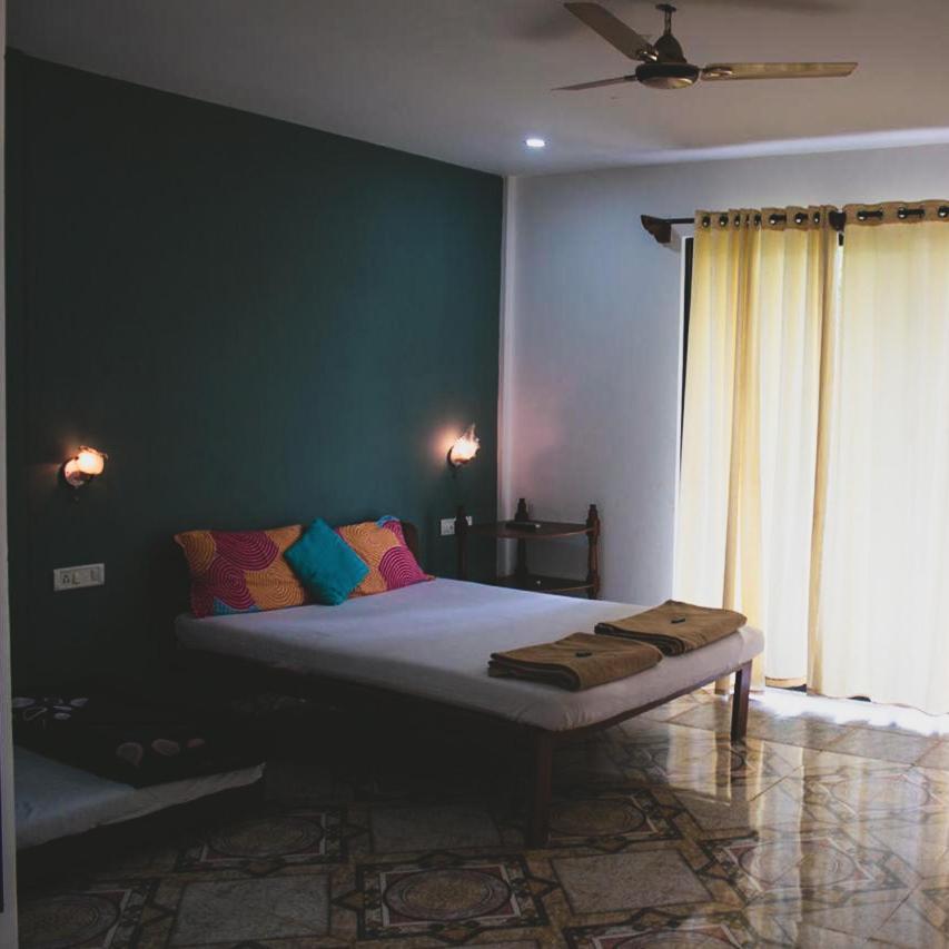 Kaza A Le Pearl Resort Анджуна Екстериор снимка